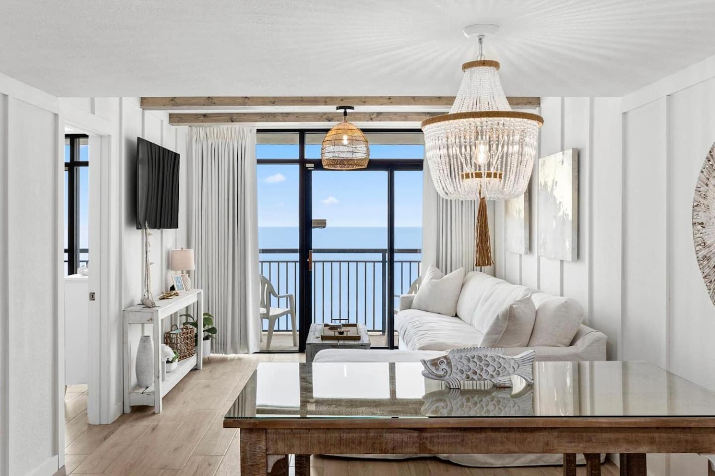 Апартаменты Luxury Ocean Front By Barefoot Landing Миртл-Бич Экстерьер фото